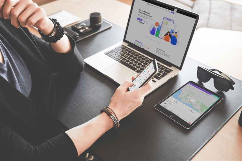 Best child tracker app FamiSafe