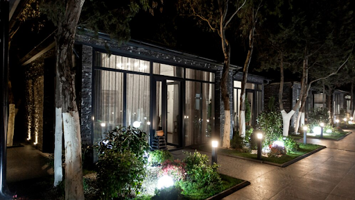 How Outdoor Lighting Transforms Your Home’s Evening Appeal